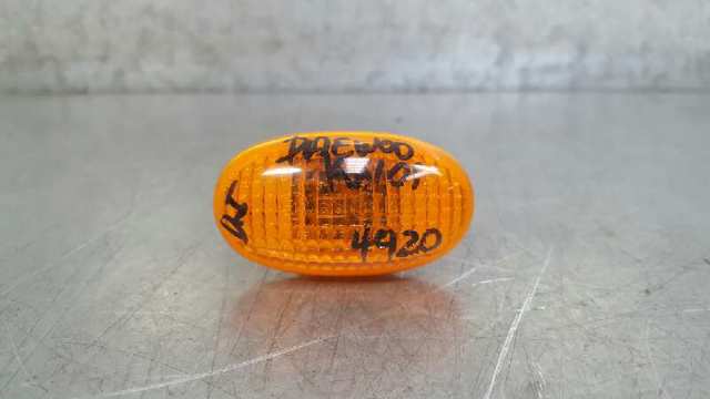 Powtarzacz kierunkowskazu na błotniku Daewoo Nubira 1 J10, J15