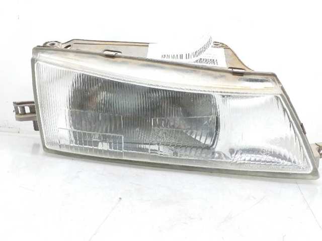 Reflektor prawy 96232205 GM