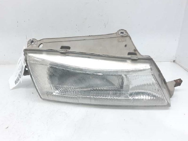 Reflektor prawy 96232205 GM
