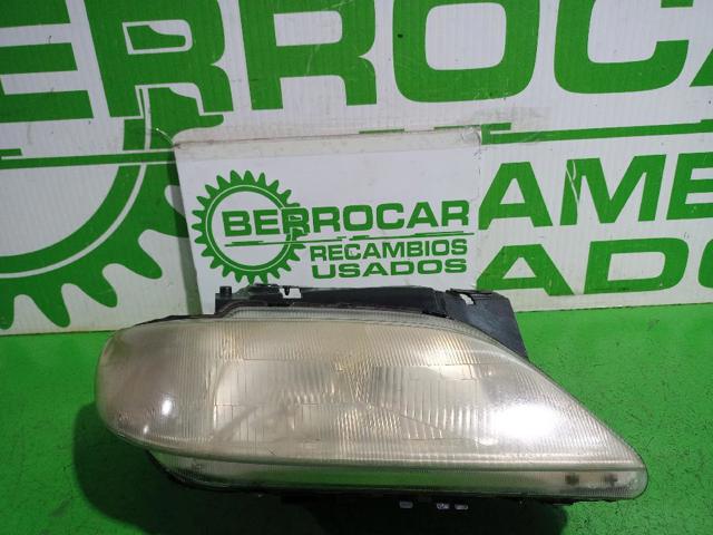 Reflektor prawy 9623801880 PEUGEOT