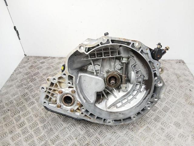 Mechaniczna skrzynia biegów w komplecie 96243178 GM
