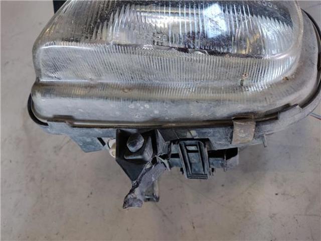 Lampa przeciwmgielna lewa 9625306480 PEUGEOT