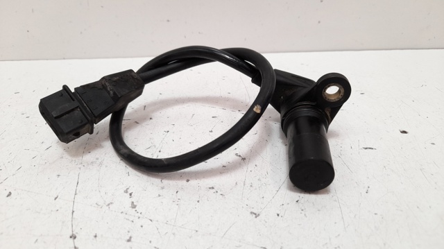 Czujnik położenia wału korbowego 96253542 GM