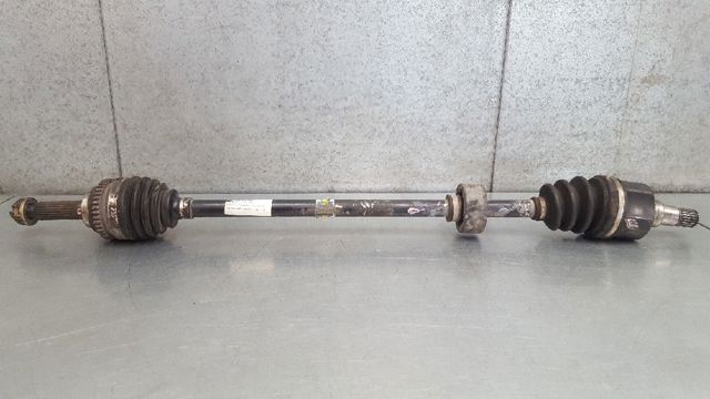 Półoś napędowa przednia prawa 96257822 GM