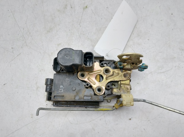 Zamek drzwi przednich prawych 96260988 GM