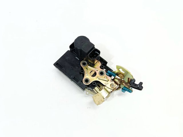 Zamek drzwi tylnych prawych 96260996 GM