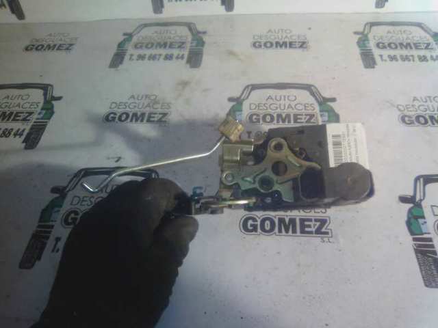 Zamek drzwi tylnych prawych 96260996 GM