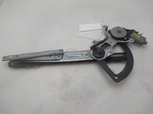 Mechanizm podnoszenia szyby drzwi przednich prawych 96261057 GM