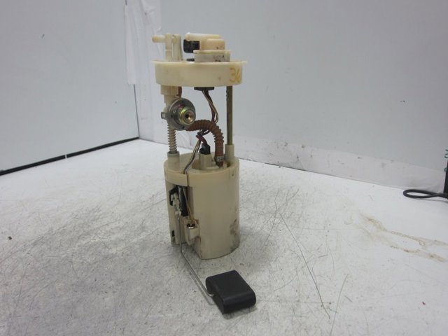 Moduł pompy paliwowej z czujnikiem poziomu paliwa 96298305 GM