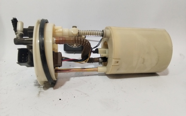 Moduł pompy paliwowej z czujnikiem poziomu paliwa 96298305 GM