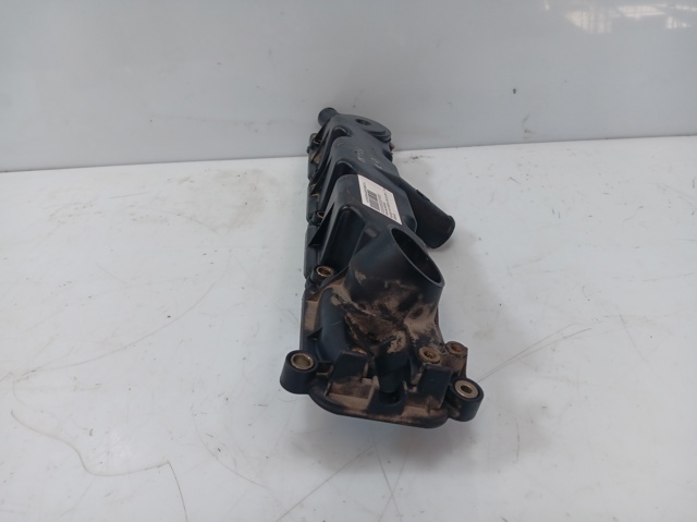 Pokrywa zaworowa 9630142180 PEUGEOT