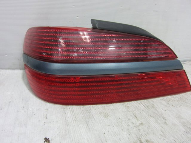 Lampa tylna Peugeot 406