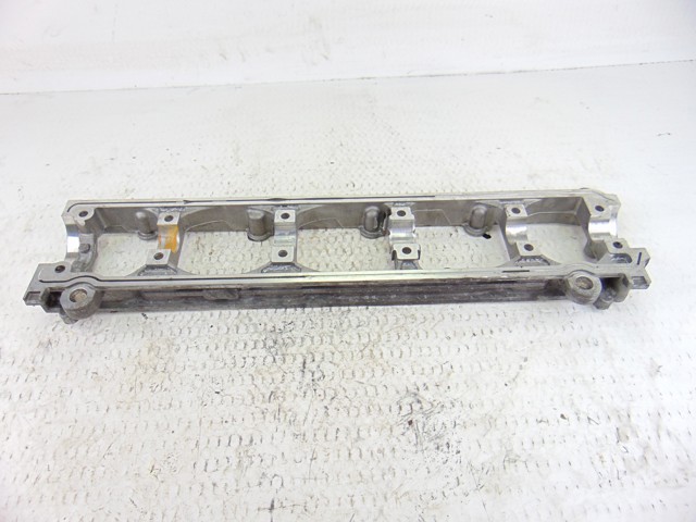 Głowica cylindrów 9630377610 PEUGEOT