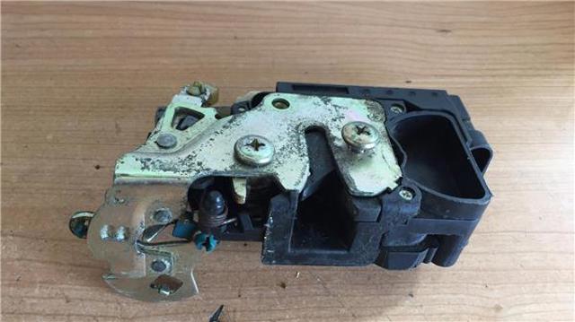 Zamek drzwi przednich lewych Daewoo Nubira 1 J10, J15