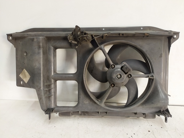 Osłona chłodnicy kompletna (panel mocowania reflektorów) 9631006480 PEUGEOT