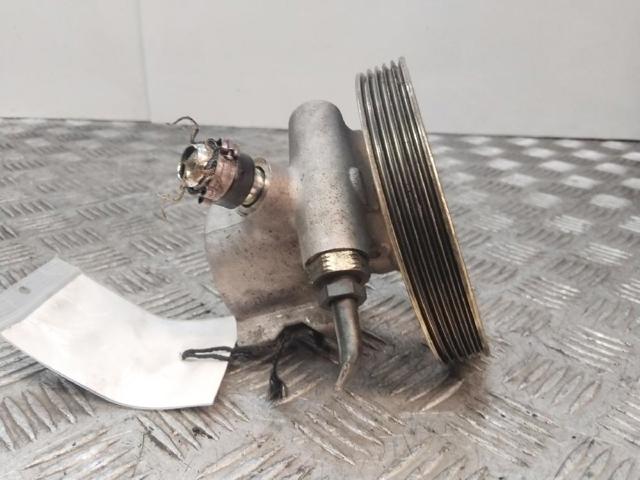 Pompa wspomagania hydraulicznego kierownicy 9631136680 PEUGEOT