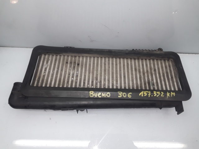 Chłodnica intercoolera 9631189680 PEUGEOT