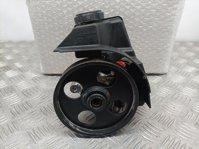 Pompa wspomagania hydraulicznego kierownicy 9631411680 PEUGEOT