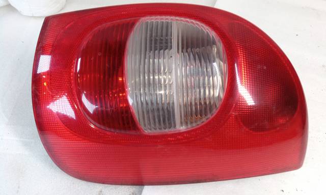 Lampa zespolona tylna prawa 9631563980 PEUGEOT