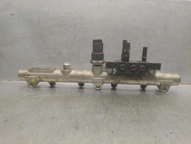Rozdzielacz paliwa 9631728280 FIAT
