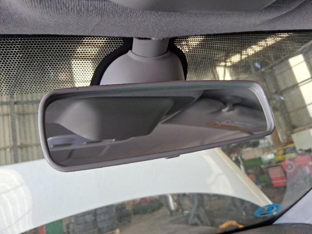 Lusterko wewnętrzne 963217469R RENAULT