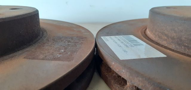 Tarcza hamulcowa przednia 96328338 GM