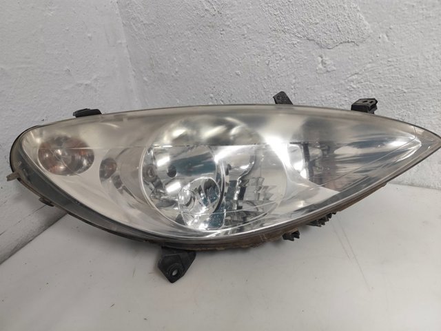 Reflektor prawy 9634369080 PEUGEOT