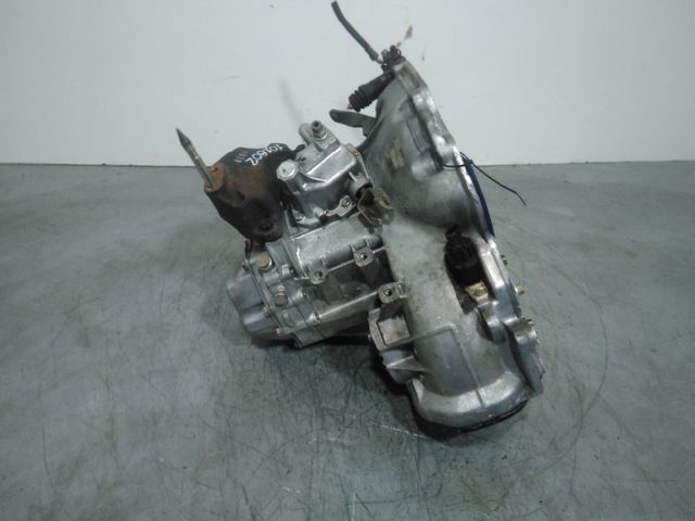 Mechaniczna skrzynia biegów w komplecie 96344248 GM