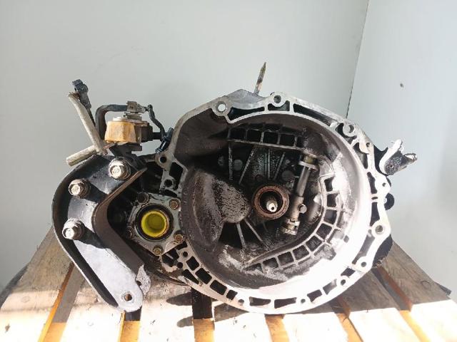 Mechaniczna skrzynia biegów w komplecie 96344248 GM