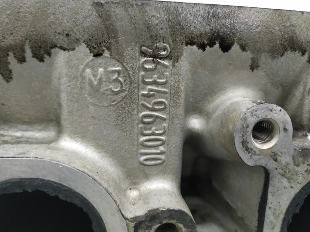 Głowica cylindrów 9634963010 PEUGEOT