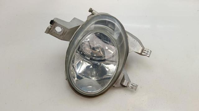 Lampa przeciwmgielna prawa 9635076080 PEUGEOT