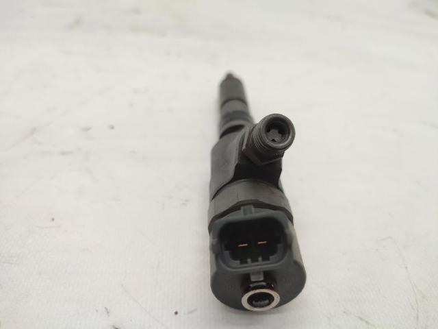 Wtryskiwacz paliwa 9635196580 PEUGEOT