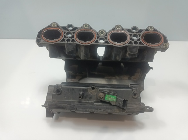 Kolektor ssący 9635885080 PEUGEOT