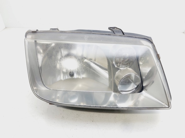 Reflektor prawy 96364600 VAG