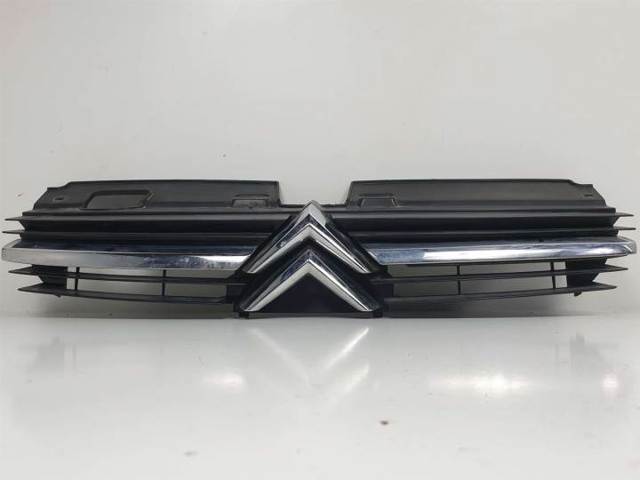 Atrapa chłodnicy 9636751980 PEUGEOT