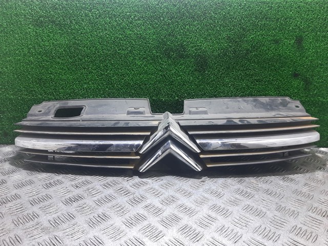 Atrapa chłodnicy 9636751980 PEUGEOT