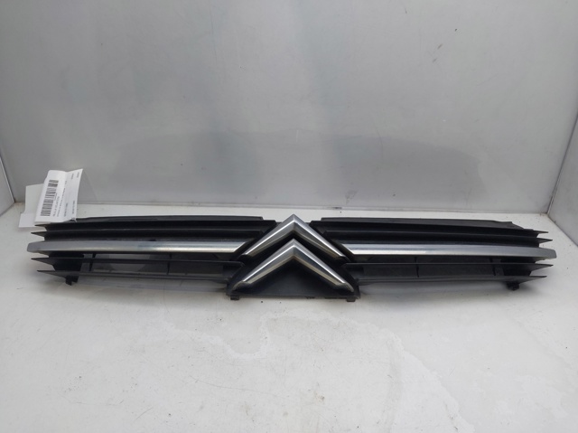 Atrapa chłodnicy 9636751980 PEUGEOT
