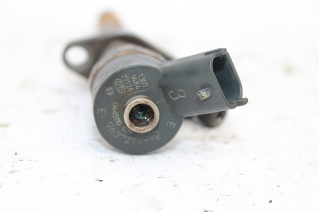 Wtryskiwacz paliwa 9637277980 PEUGEOT