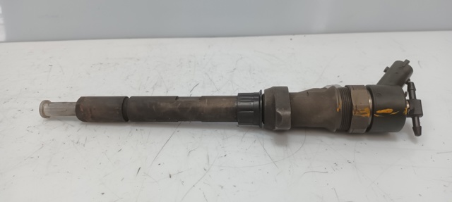 Wtryskiwacz paliwa 9637277980 PEUGEOT