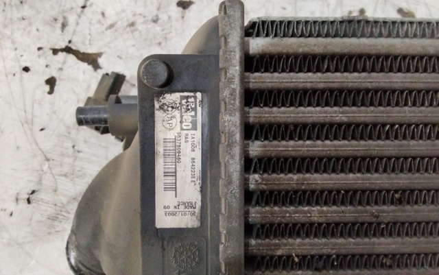 Chłodnica intercoolera 9637809480 PEUGEOT