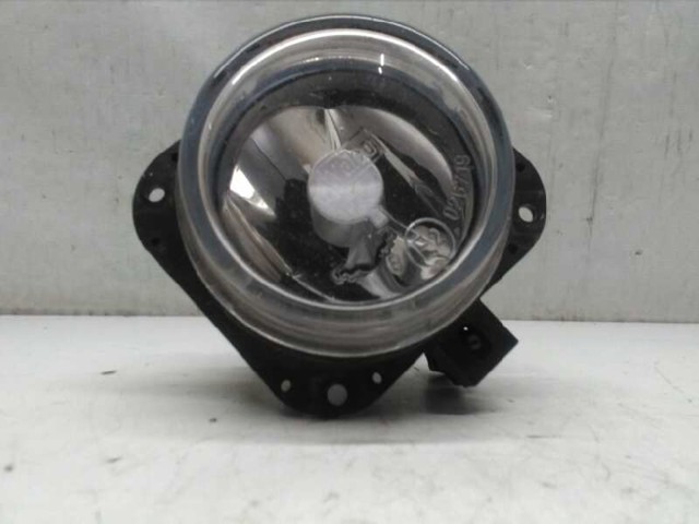 Lampa przeciwmgielna lewa/prawa 9638225680 PEUGEOT