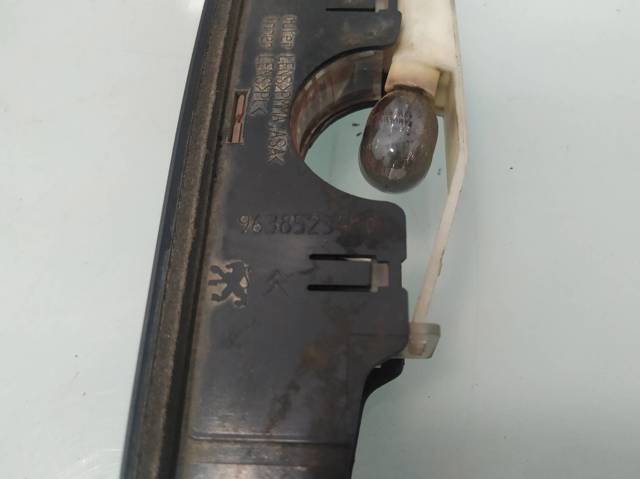 Lampa stop tylna dodatkowa 9638523480 PEUGEOT