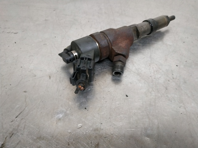 Wtryskiwacz paliwa 9640088780 PEUGEOT