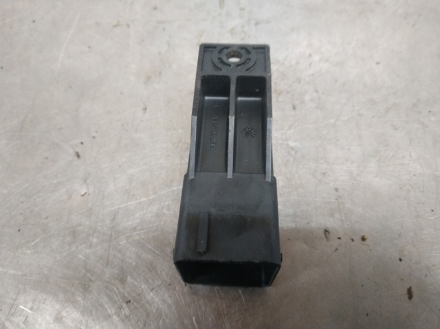 Przekaźnik świec żarowych 9640469680 PEUGEOT