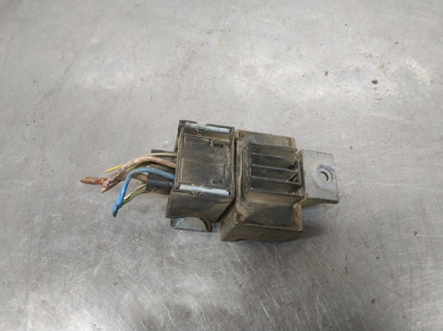 Przekaźnik świec żarowych 9640469680 PEUGEOT