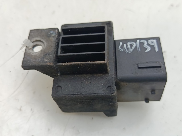 Przekaźnik świec żarowych 9640469680A NISSAN