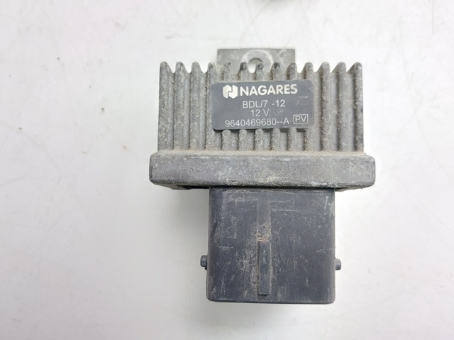 Przekaźnik świec żarowych 9640469680A NISSAN