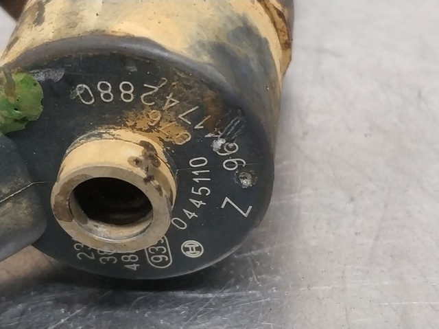 Wtryskiwacz paliwa 9641742880 PEUGEOT
