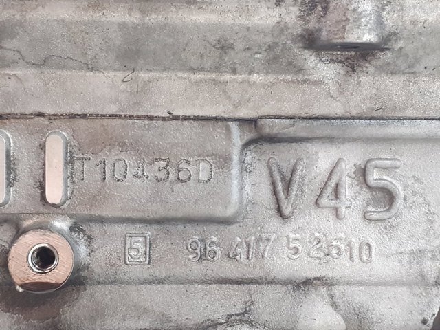 Głowica cylindrów 9641752610 FORD