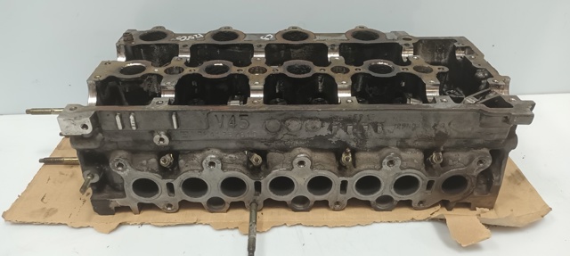 Głowica cylindrów 9641752610 PEUGEOT